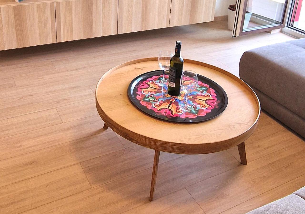 New Cozy 2 Room Pink Apartment Bratislava 058 ภายนอก รูปภาพ