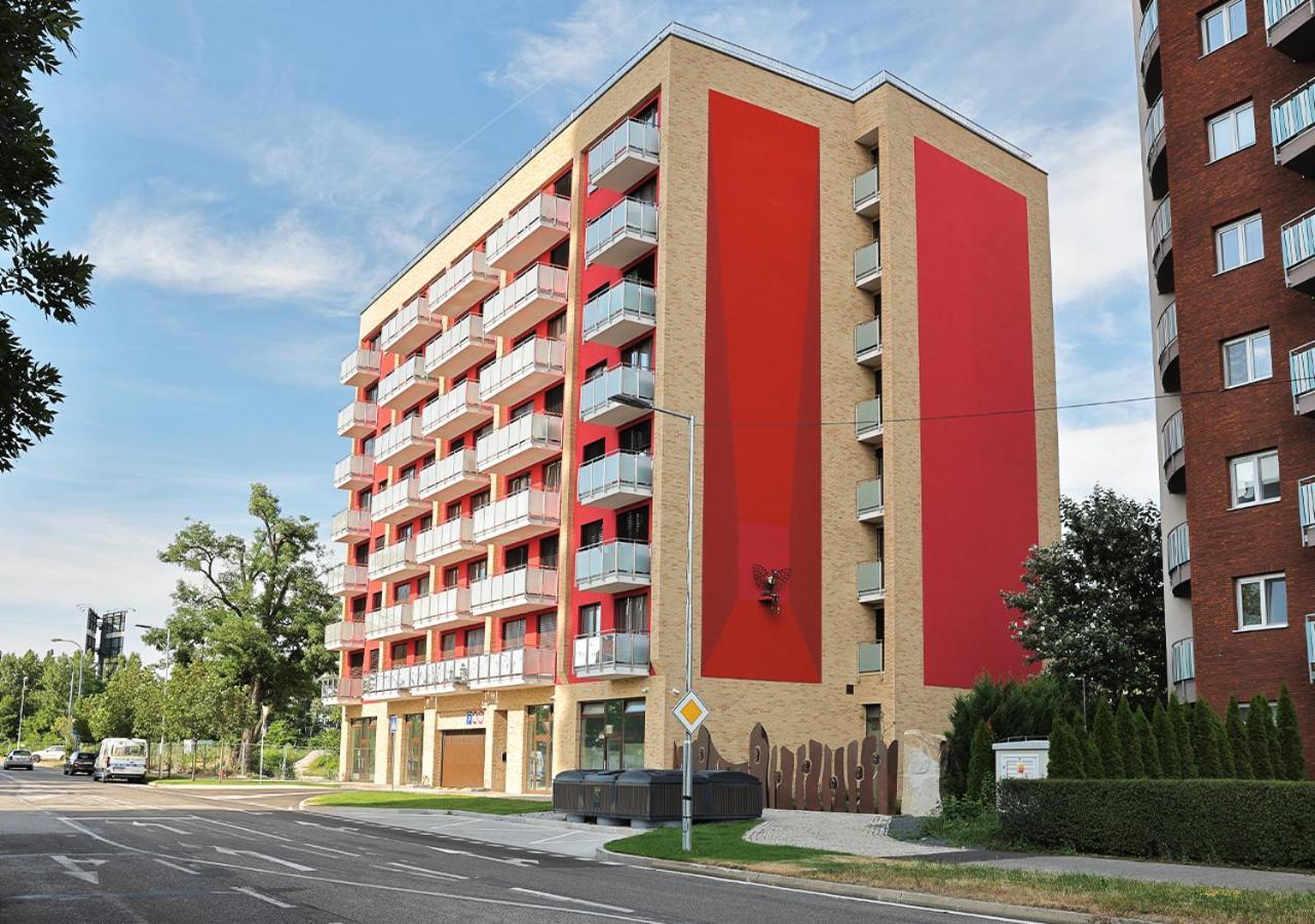 New Cozy 2 Room Pink Apartment Bratislava 058 ภายนอก รูปภาพ